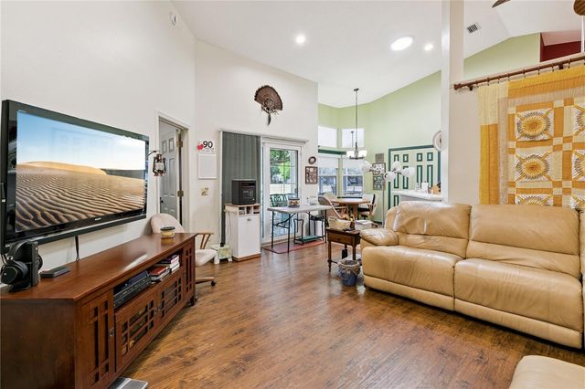 1674 CARILLON PARK DRIVE, Oviedo, FL 32765