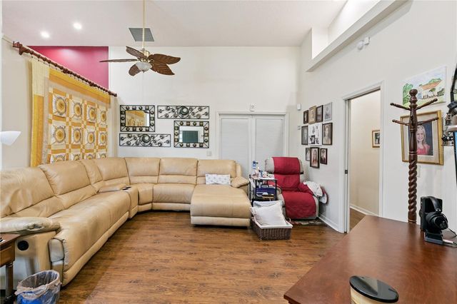 1674 CARILLON PARK DRIVE, Oviedo, FL 32765