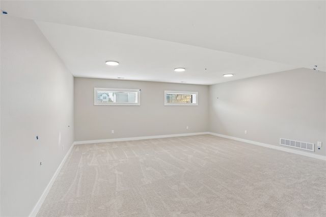 14604 Northpark Drive, Urbandale, IA 50323