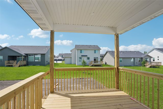 14604 Northpark Drive, Urbandale, IA 50323