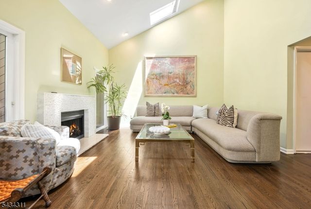 27 Moran Rd, West Orange Twp., NJ 07052