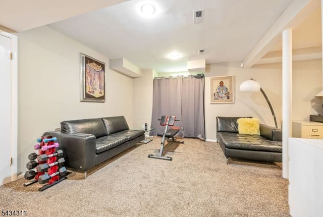 27 Moran Rd, West Orange Twp., NJ 07052