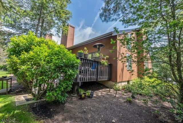 27 Moran Rd, West Orange Twp., NJ 07052
