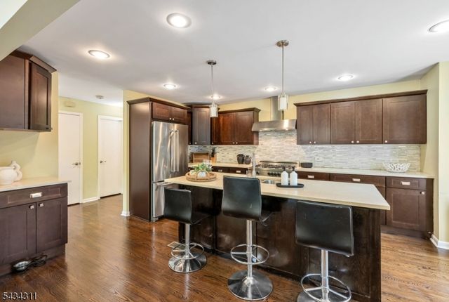 27 Moran Rd, West Orange Twp., NJ 07052