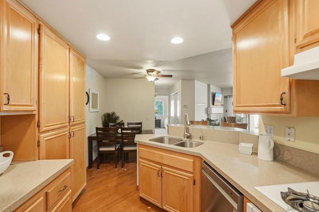11115 Affinity 8, San Diego, CA 92131