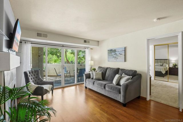 11115 Affinity 8, San Diego, CA 92131