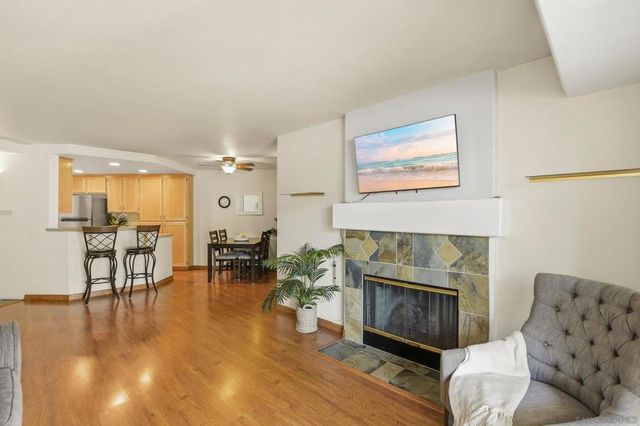 11115 Affinity 8, San Diego, CA 92131