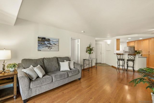 11115 Affinity 8, San Diego, CA 92131
