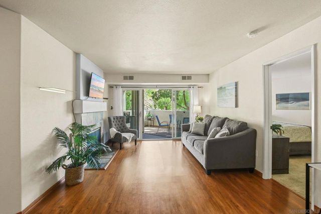 11115 Affinity 8, San Diego, CA 92131