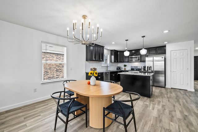 1424 Vernon Drive, Aubrey, TX 76227