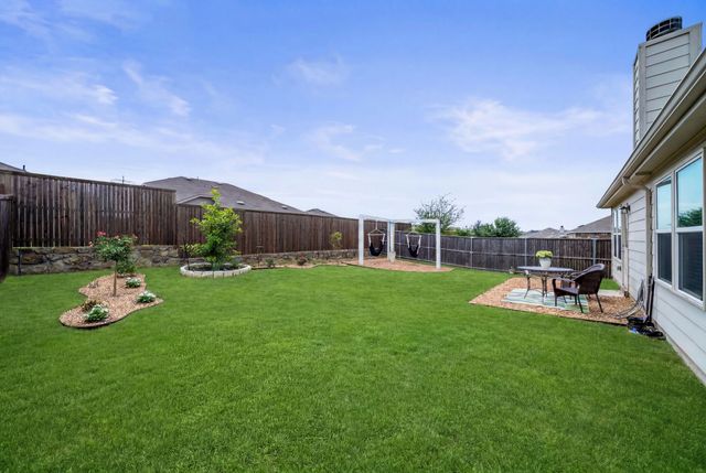 1424 Vernon Drive, Aubrey, TX 76227