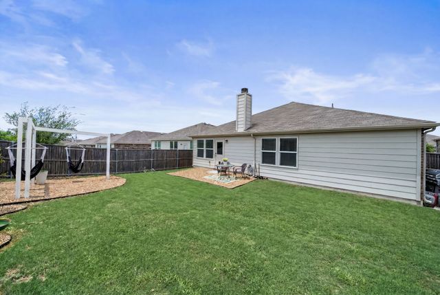 1424 Vernon Drive, Aubrey, TX 76227
