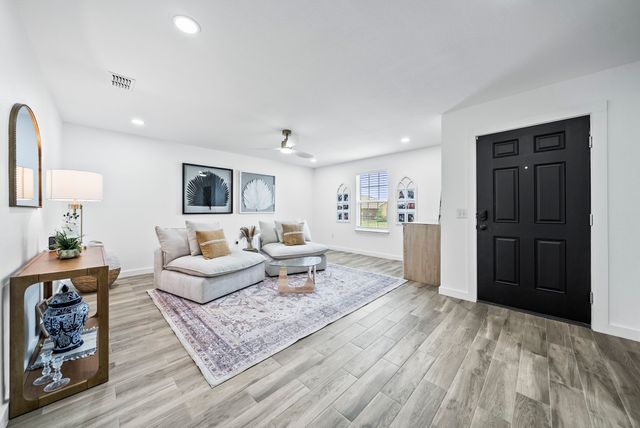 1424 Vernon Drive, Aubrey, TX 76227