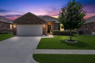 1424 Vernon Drive, Aubrey, TX 76227