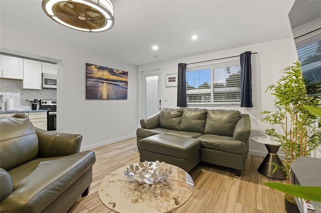 1145 NE 17th Way, Fort Lauderdale, FL 33304