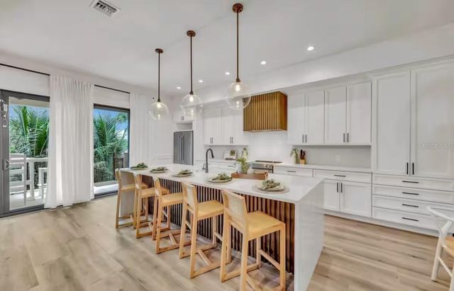 85 AVENIDA MESSINA, Sarasota, FL 34242