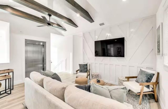 85 AVENIDA MESSINA, Sarasota, FL 34242