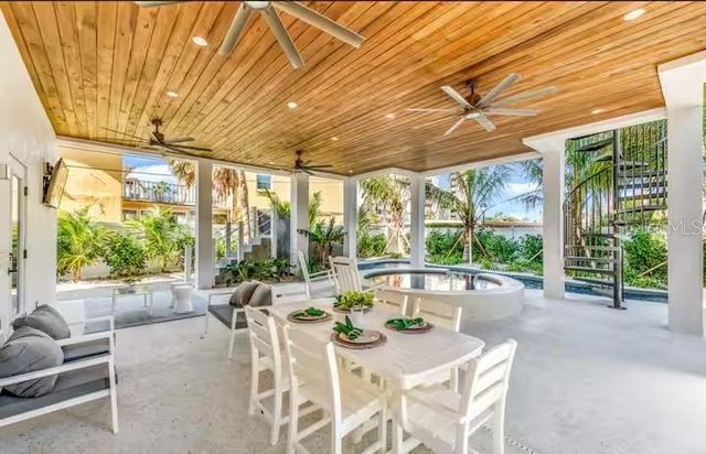 85 AVENIDA MESSINA, Sarasota, FL 34242