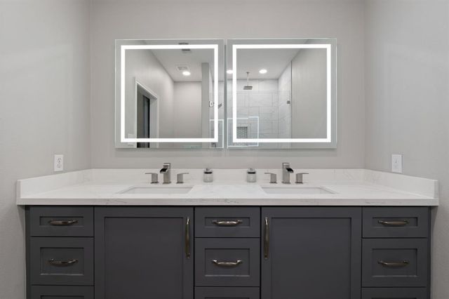 11402 Willis Waukegan Road, Conroe, TX 77303