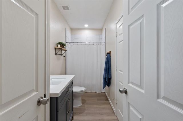 11402 Willis Waukegan Road, Conroe, TX 77303