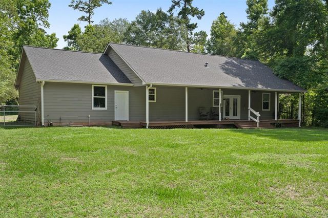 11402 Willis Waukegan Road, Conroe, TX 77303