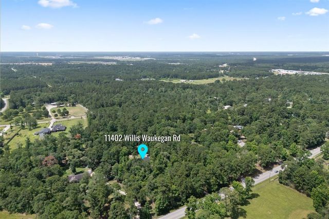 11402 Willis Waukegan Road, Conroe, TX 77303