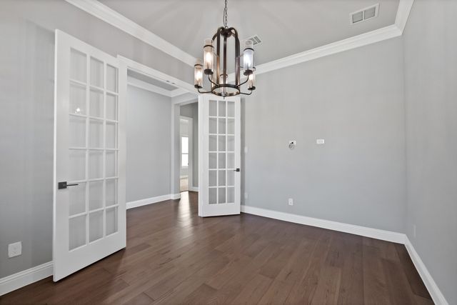 8052 Sarahville Drive, Dallas, TX 75252