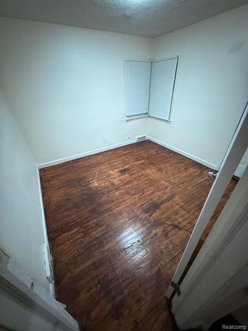 15469 Troester Street, Detroit, MI 48205