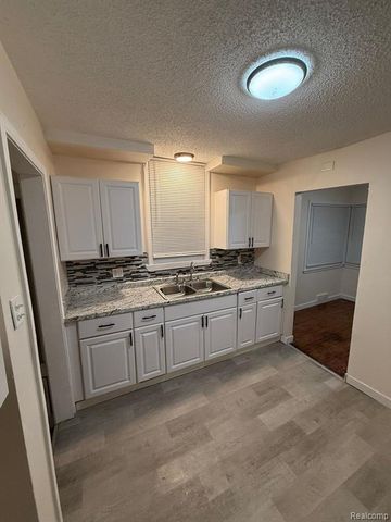 15469 Troester Street, Detroit, MI 48205