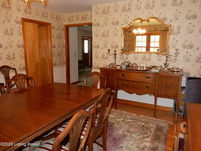 283 Tollview Dr, Shepherdsville, KY 40165