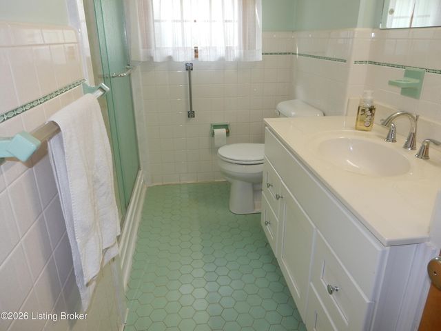 283 Tollview Dr, Shepherdsville, KY 40165
