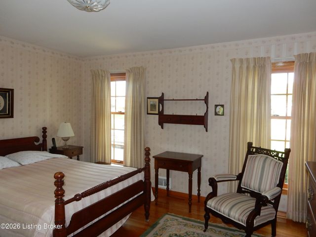 283 Tollview Dr, Shepherdsville, KY 40165