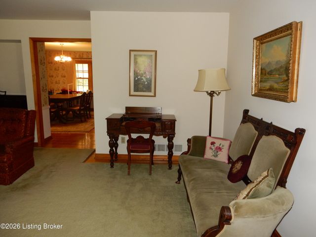 283 Tollview Dr, Shepherdsville, KY 40165