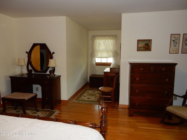 283 Tollview Dr, Shepherdsville, KY 40165