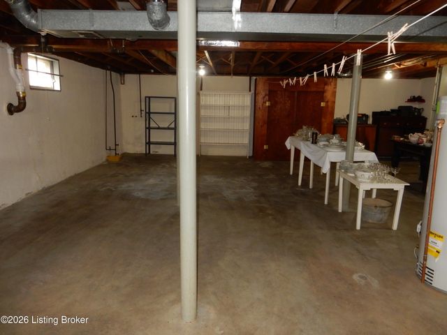 283 Tollview Dr, Shepherdsville, KY 40165