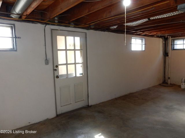 283 Tollview Dr, Shepherdsville, KY 40165