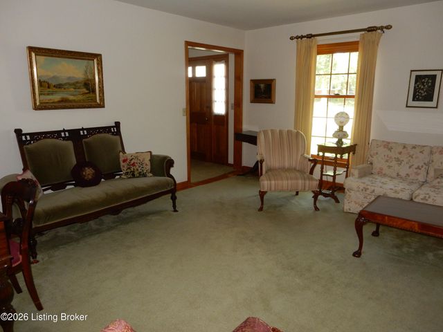 283 Tollview Dr, Shepherdsville, KY 40165