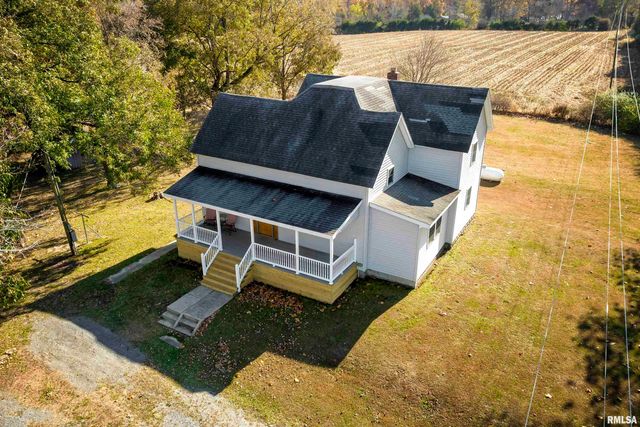 17064 Old Frankfort Road, Johnston City, IL 62951