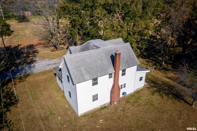 17064 Old Frankfort Road, Johnston City, IL 62951