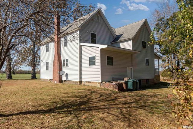 17064 Old Frankfort Road, Johnston City, IL 62951