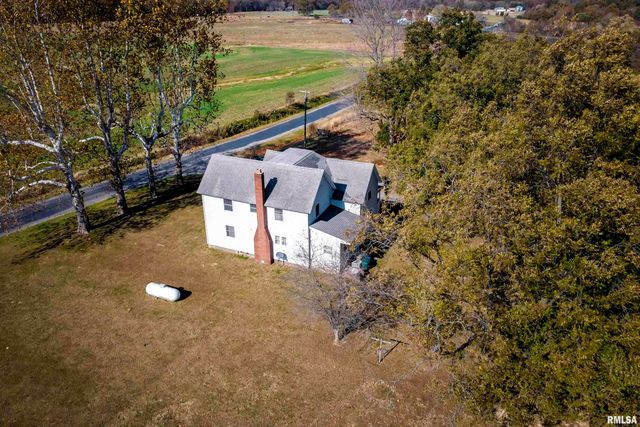 17064 Old Frankfort Road, Johnston City, IL 62951