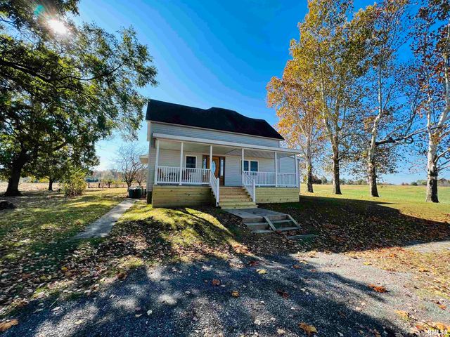 17064 Old Frankfort Road, Johnston City, IL 62951