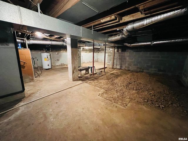 17064 Old Frankfort Road, Johnston City, IL 62951