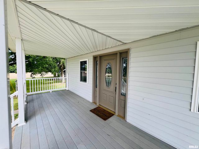 17064 Old Frankfort Road, Johnston City, IL 62951