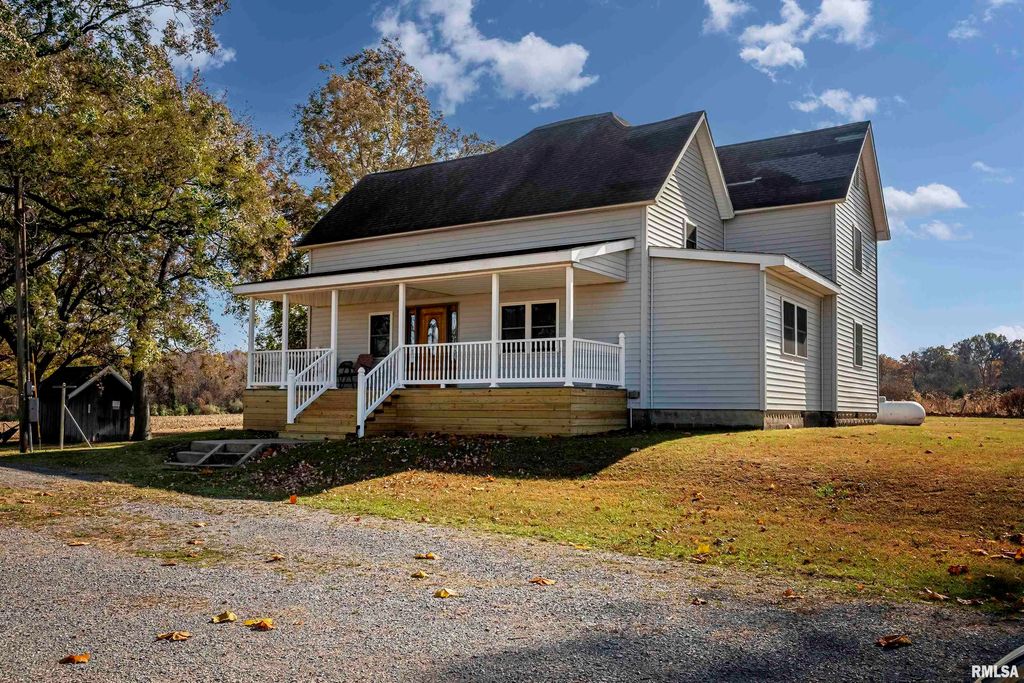 17064 Old Frankfort Road, Johnston City, IL 62951