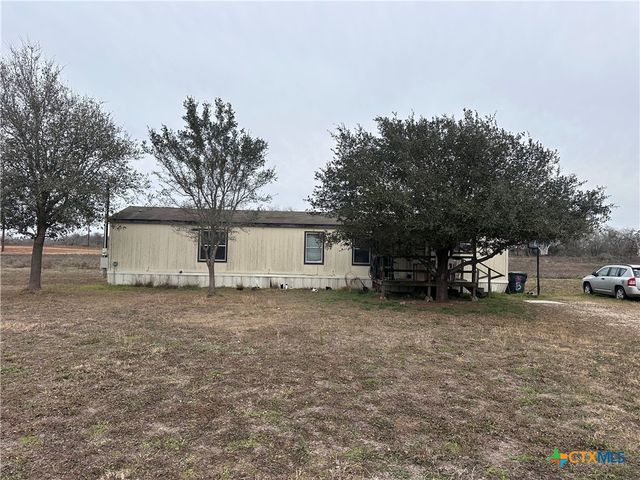 221 Fm 1107, Stockdale, TX 78160