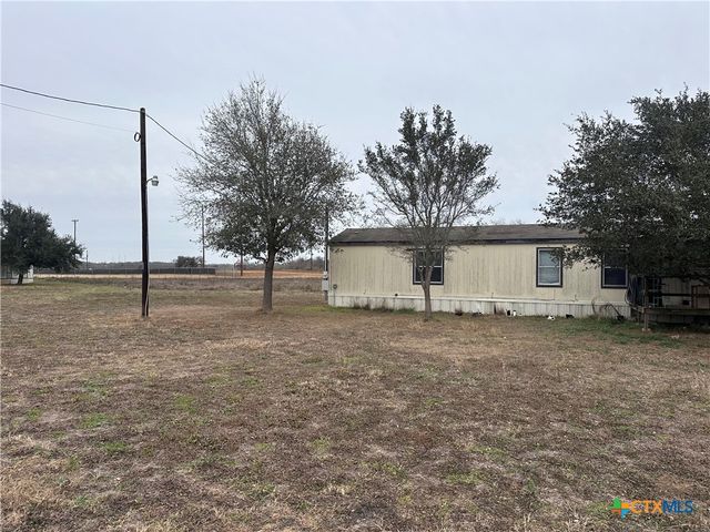 221 Fm 1107, Stockdale, TX 78160