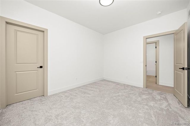 21963 Deer Brook Dr Drive 1, Southfield, MI 48075