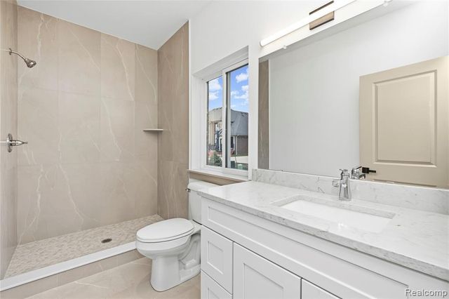 21963 Deer Brook Dr Drive 1, Southfield, MI 48075