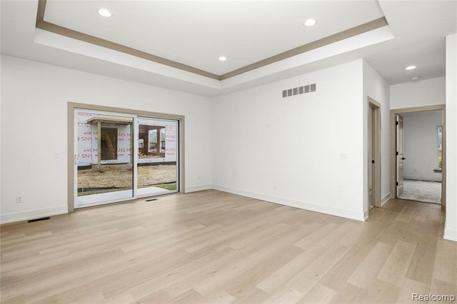 21963 Deer Brook Dr Drive 1, Southfield, MI 48075